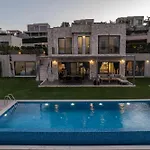 Bovilla Salt Villa