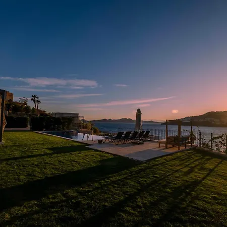 Bovilla Salt Villa *